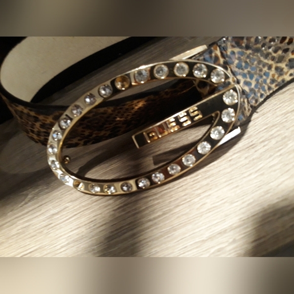Guess Two Tone Cheetah Rhinstone Belt - Picture 2 of 4